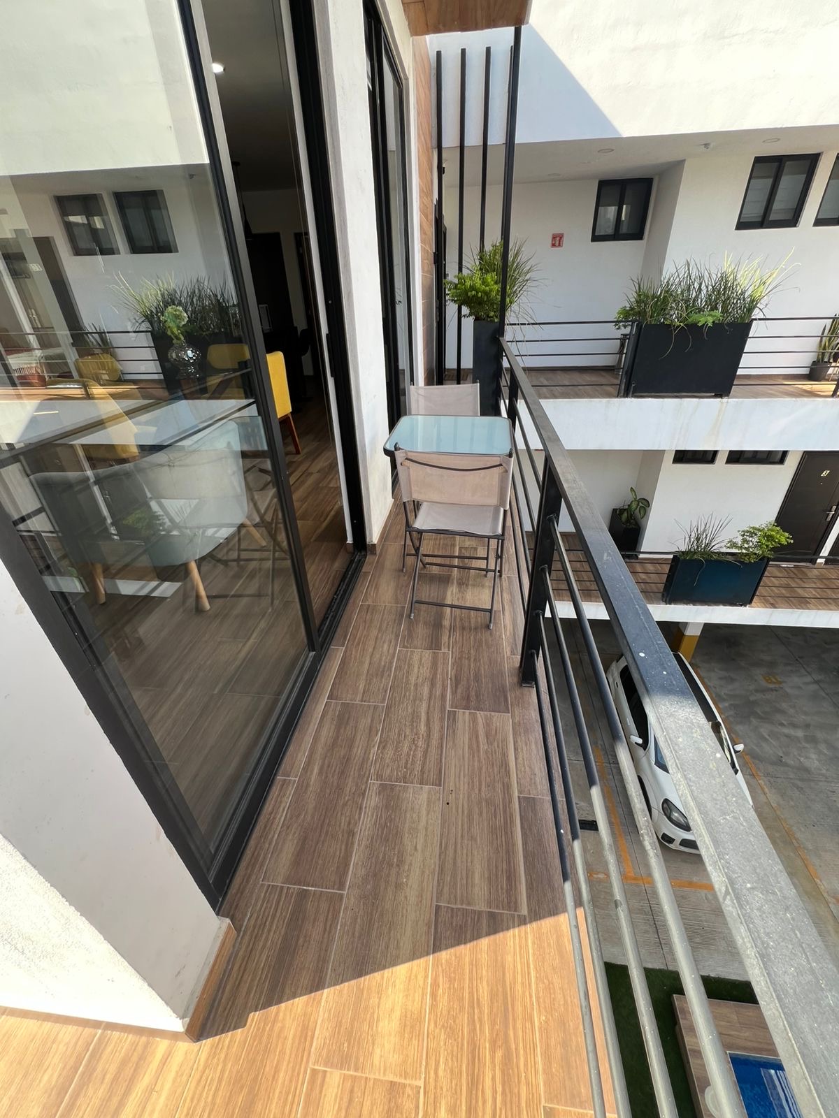 8D729355-B9ED-40E5-B00B-B3AEBC154EC9
